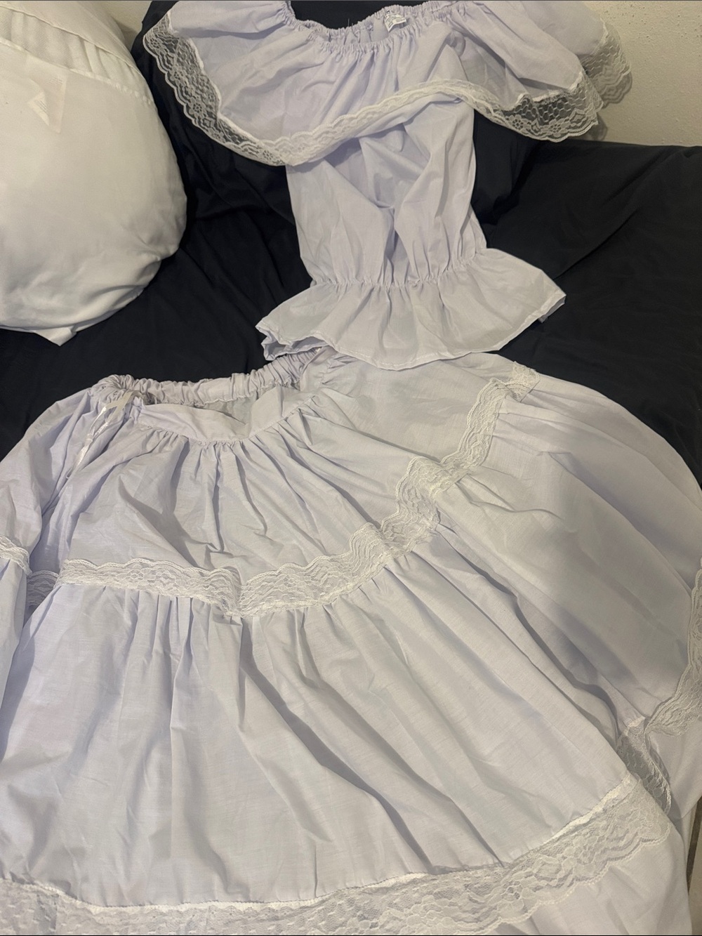 Women’s Lace-Trim Off-Shoulder Dress Top and Skirt Set in Light Lavender